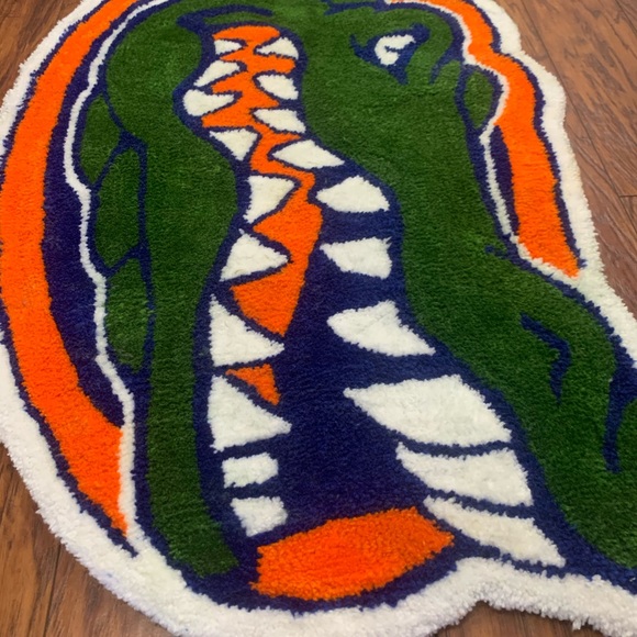 UF Rug - Picture 3 of 6